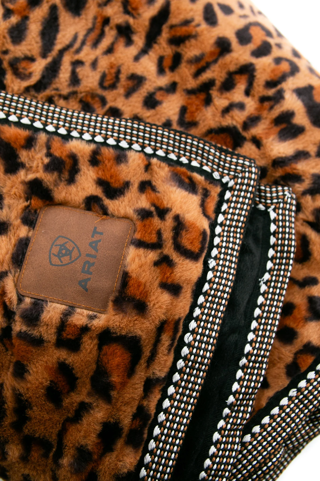 Ariat Leopard Snuggle Blanket - Image 4