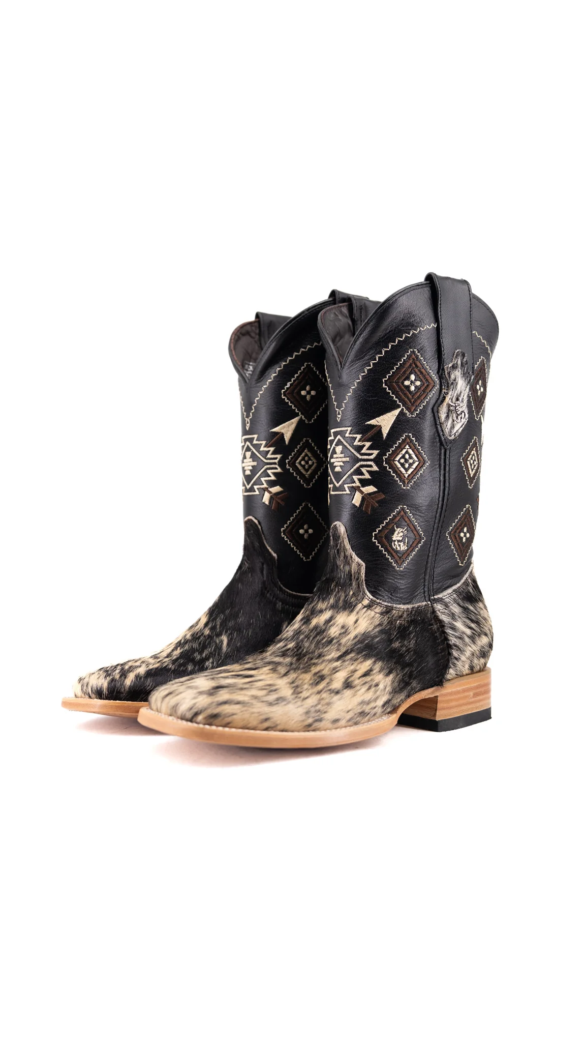 Aztec Cowhide Square Toe Cowboy Boot Size 10 Box UM17