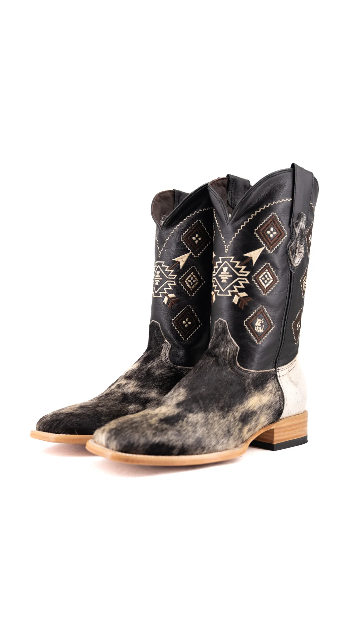 Aztec Cowhide Square Toe Cowboy Boot Size 12 Box UM23