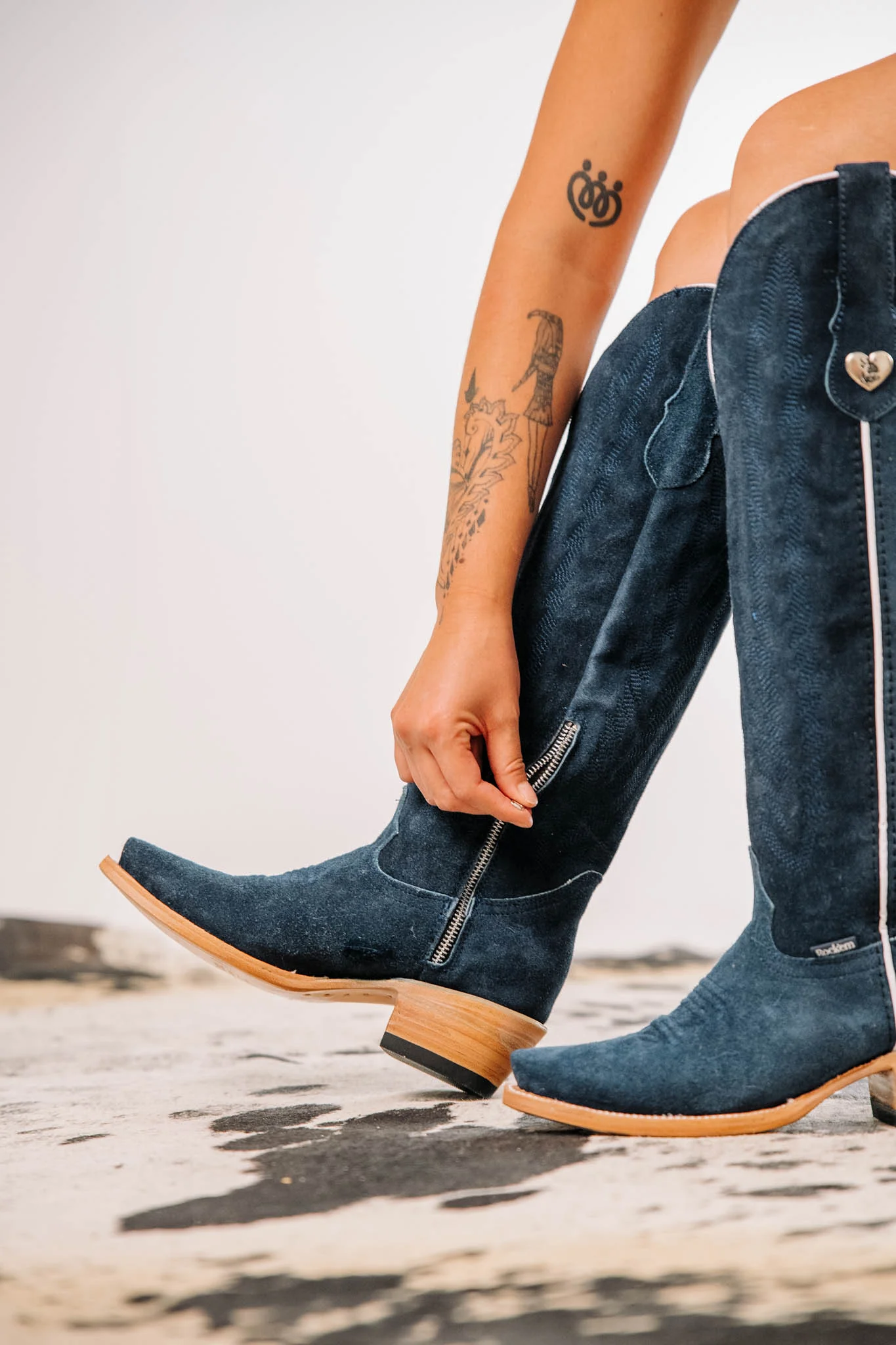 Eleanor Primavera Suede Tall Snip Toe Cowgirl Boot - Image 7