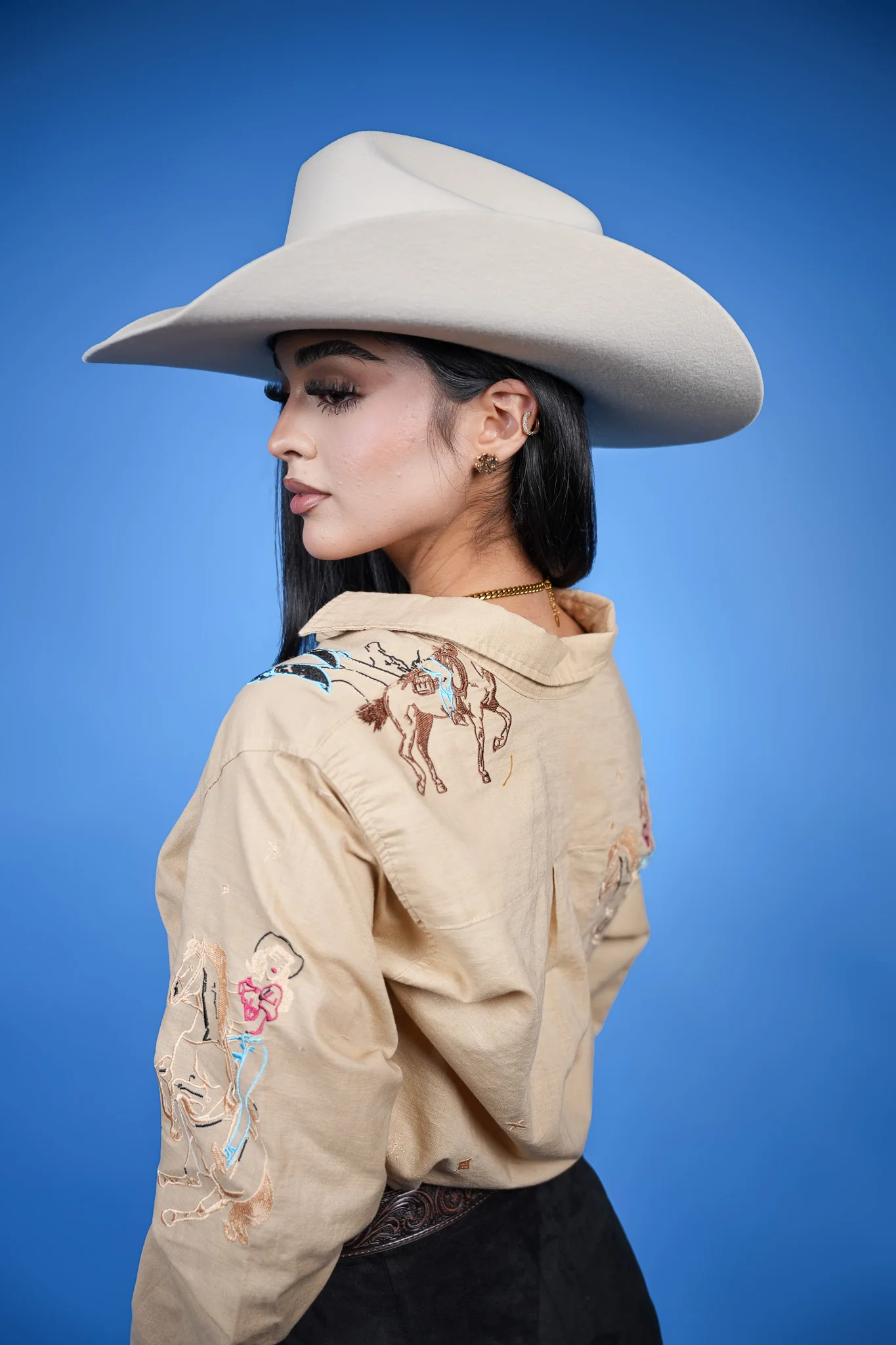 Clara West Embroidered Blouse - Image 3