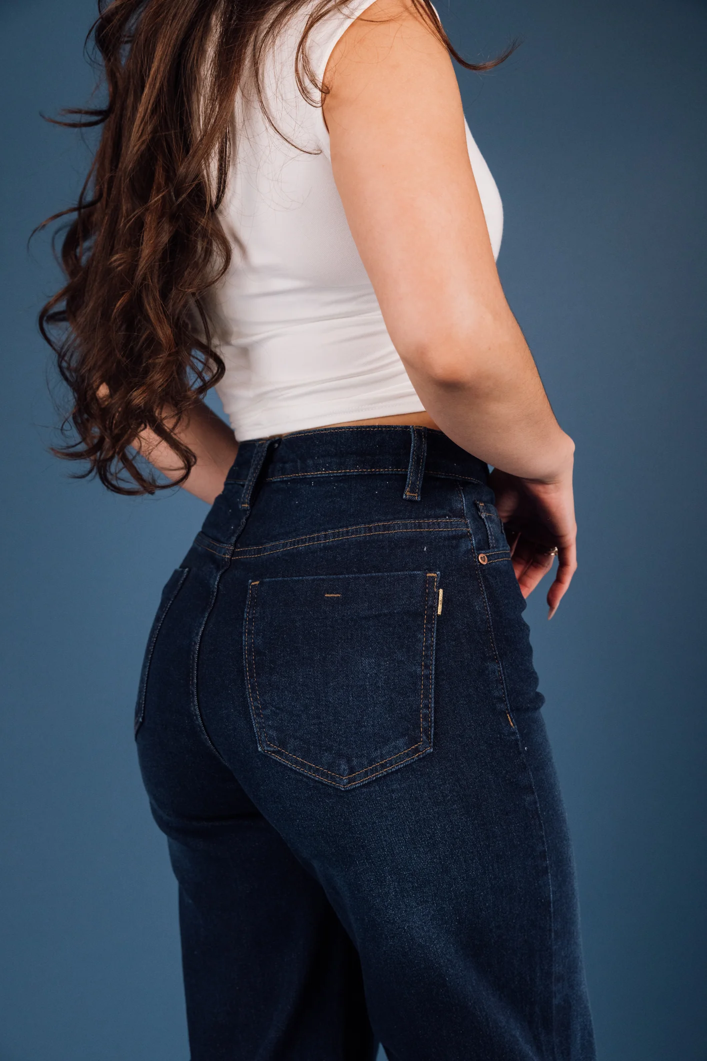 High-Rise Essential Wide Leg Jeans - Image 3