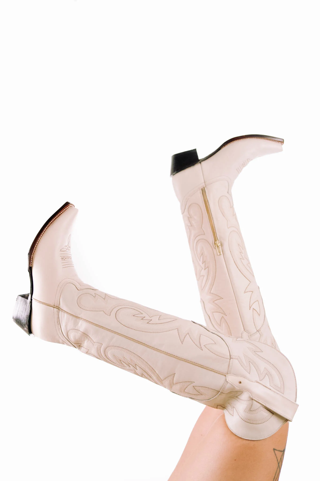Julieta Knee High Tall Snip Toe Cowgirl Boot - Image 8