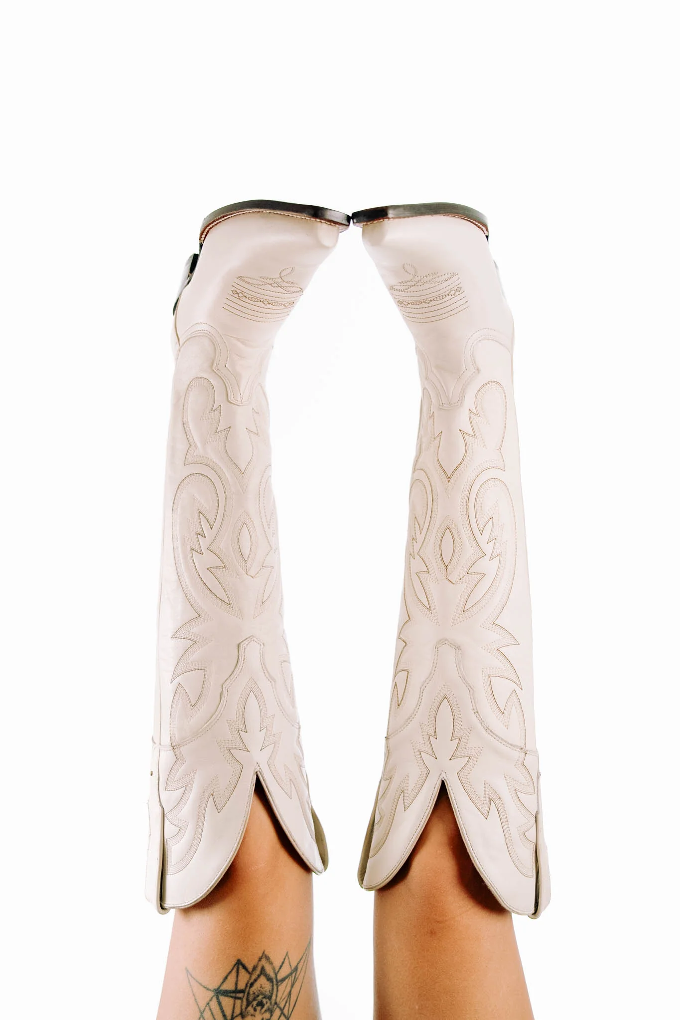 Julieta Knee High Tall Snip Toe Cowgirl Boot - Image 9