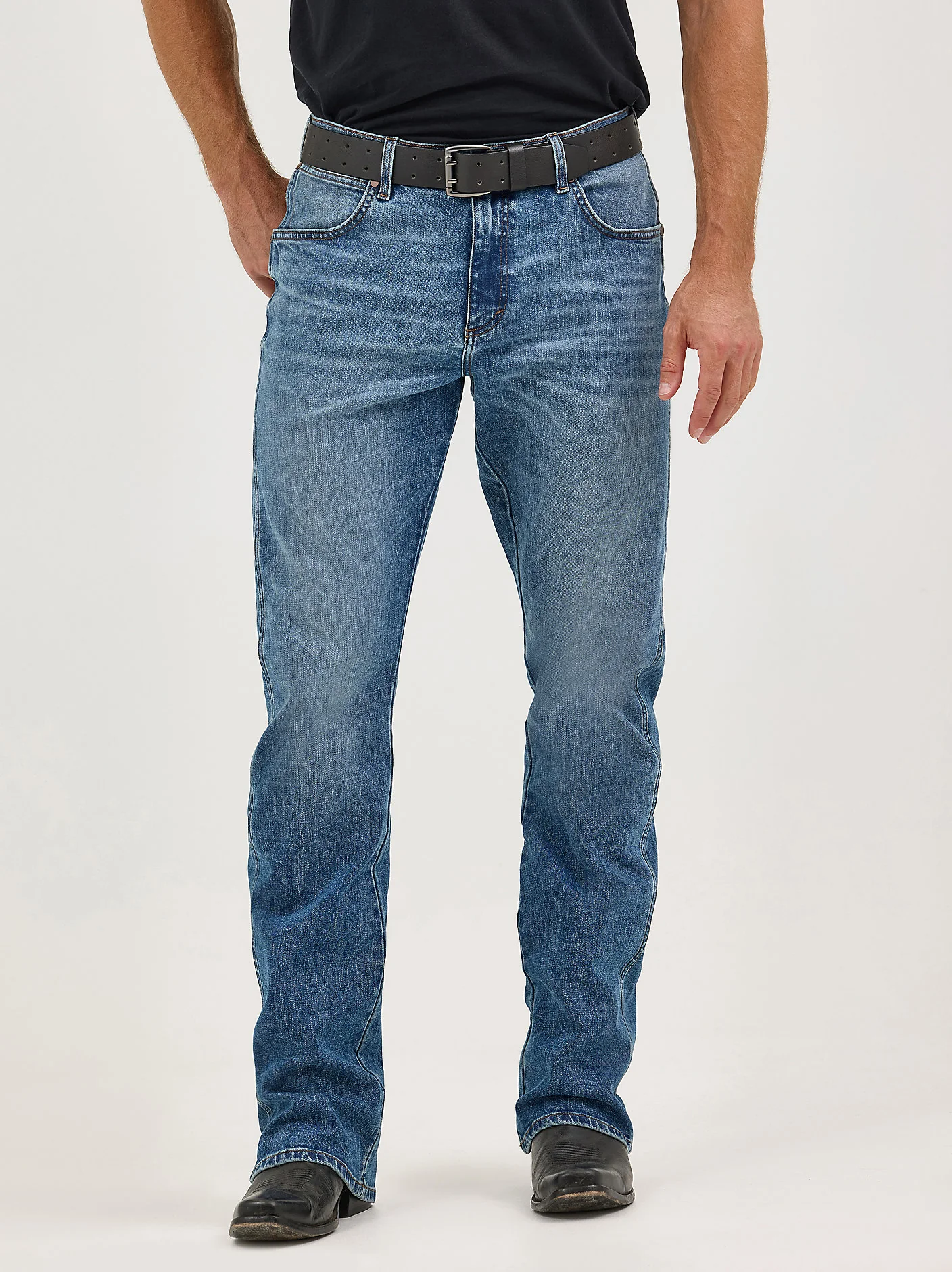 Wrangler Retro Relaxed Fit Bootcut Jean - Image 4