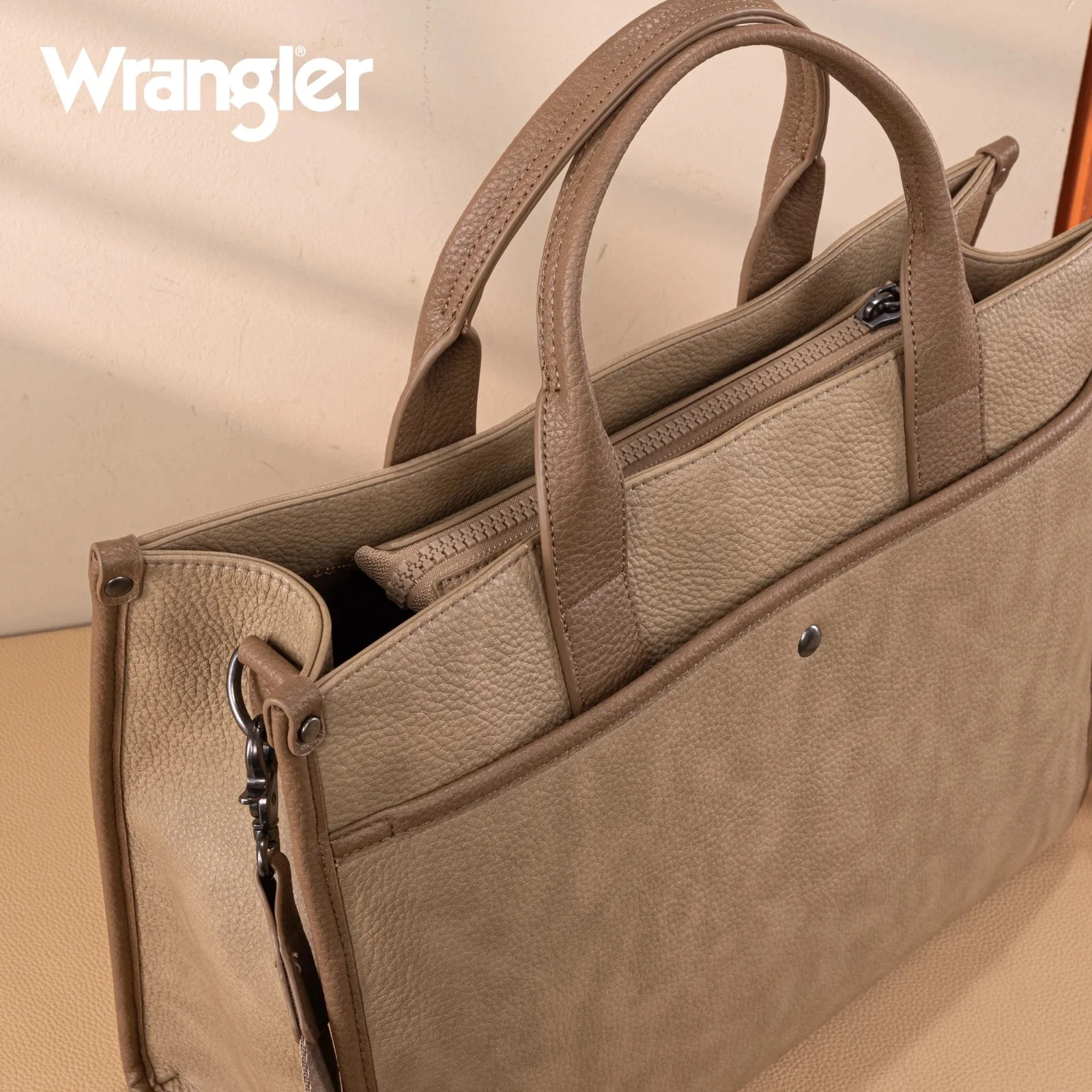 Wrangler Carry-All Large Tote Work Tote /Crossbody - Image 7