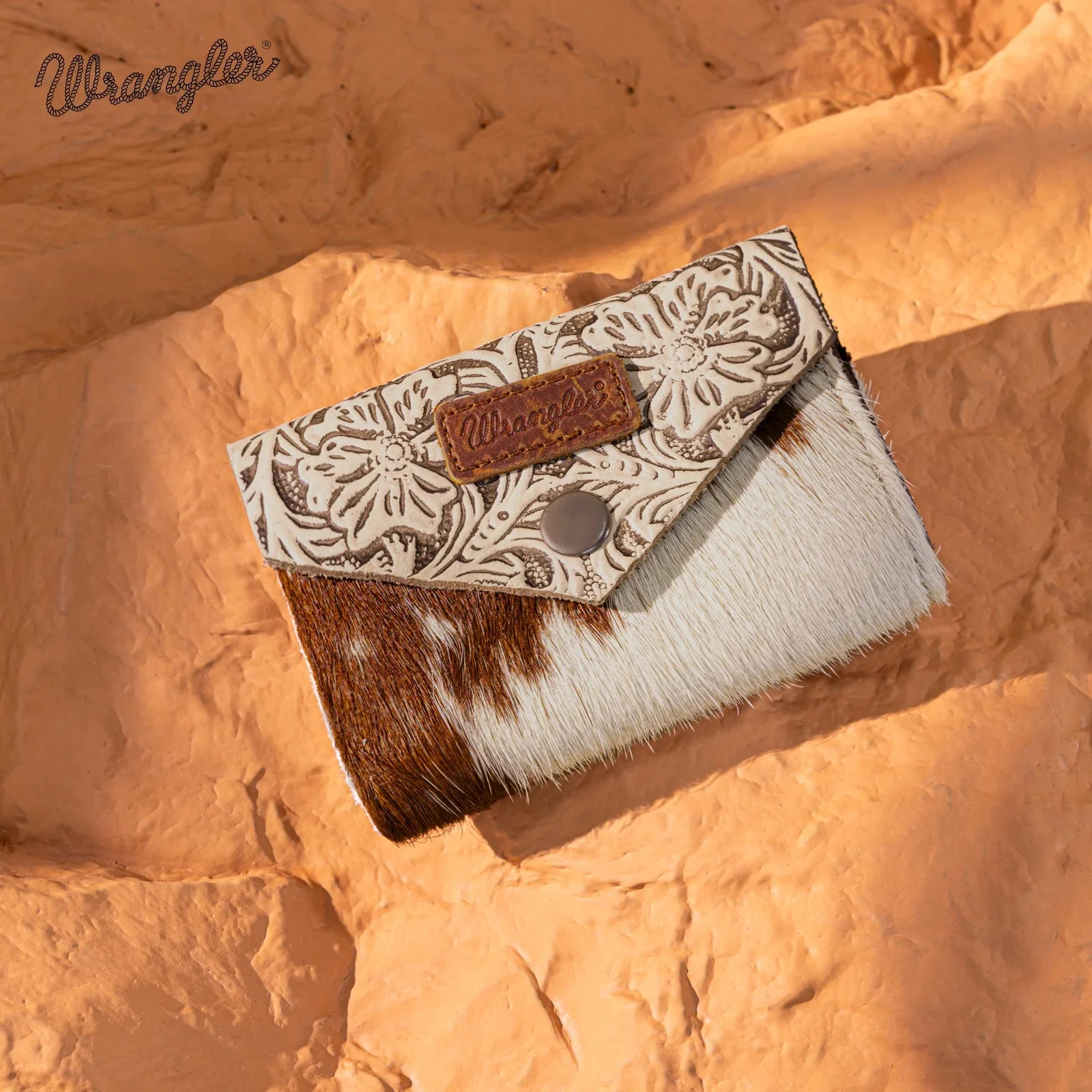 Wrangler Genuine Hair-On Cowhide Floral Tooled Card Holder - Image 2
