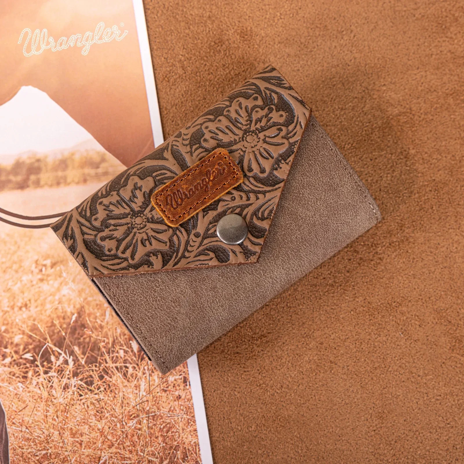 Wrangler Floral Tooled Card Holder - Image 2