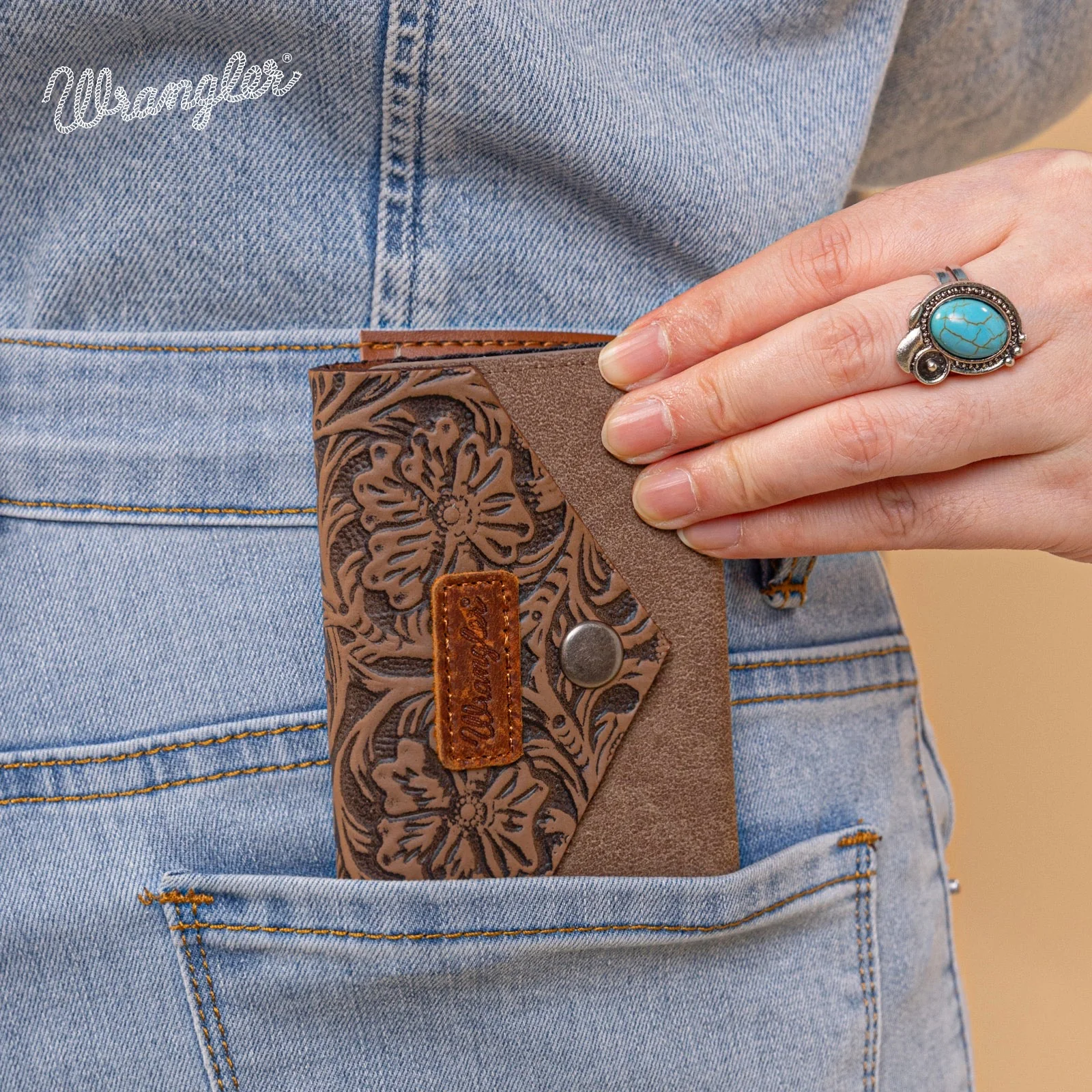 Wrangler Floral Tooled Card Holder - Image 4